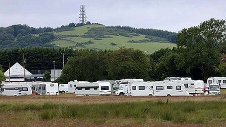 Traveller caravans ordered to leave the Curragh grounds