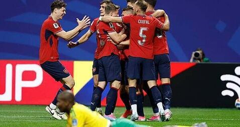 Teboho Mokoena penalty rescues late draw for South Africa against Czech Republic