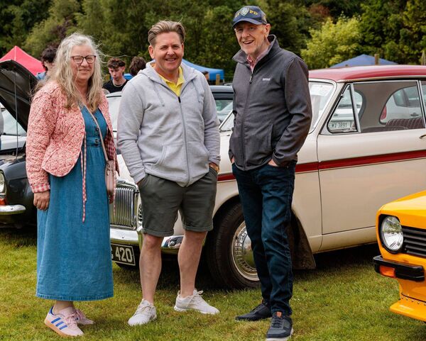 Nicola and Noel Barcoe with Brian Whelan