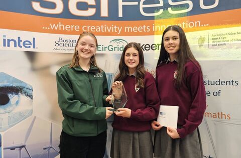 Róisín and Méabh from Pres de la Salle, Bagenalstown receive climate award at SciFest