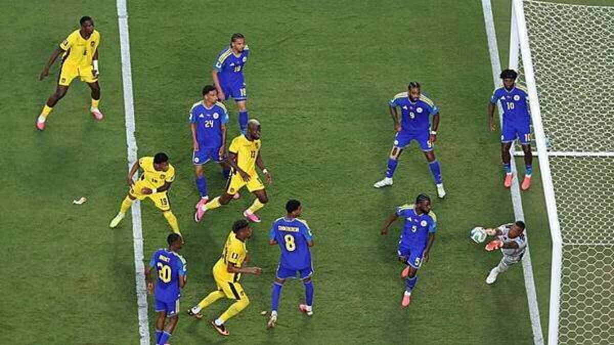 Curacao keeper Room shines in historic World Cup draw with Ecuador