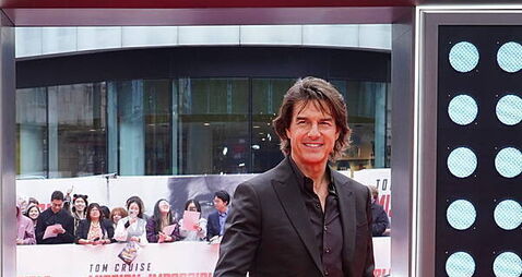 Tom Cruise transforms into chaotic oil tycoon in new satirical comedy Digger