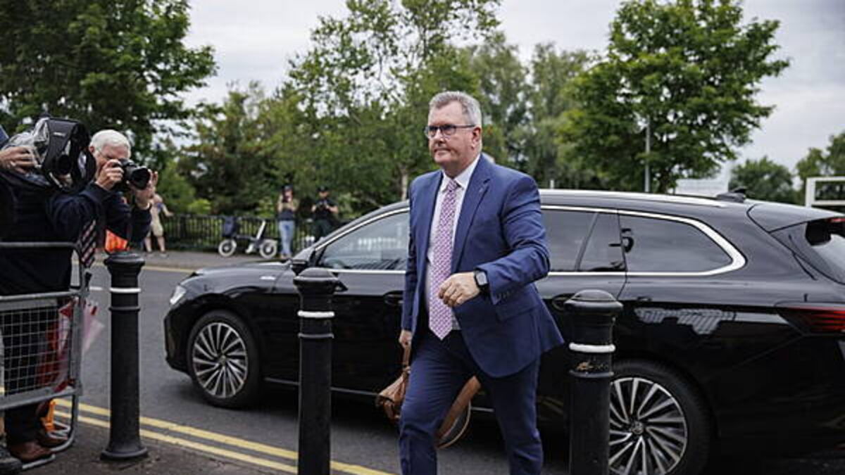 Police Ombudsman requested to probe what police knew about Jeffrey Donaldson