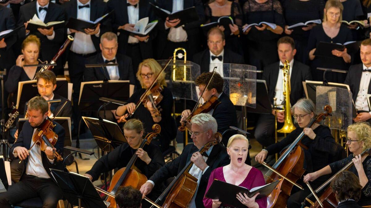 Hundreds pack cathedral for ‘best concert ever’