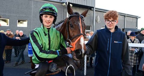 Hewick brings down the curtain on a remarkable career