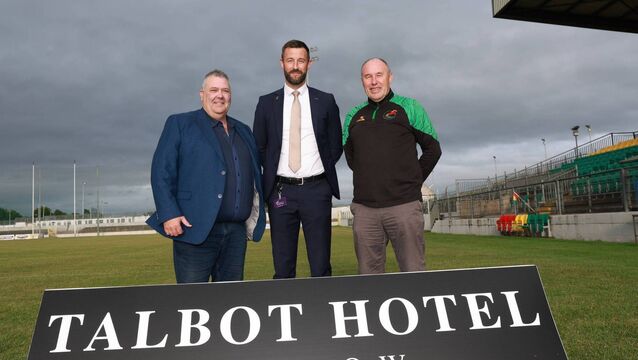 <p>At the Carlow GAA Club football chamionship launch were John McDonald (Carlow GAA Chairman), Daniel McCarthy (General Manager, Talbot Hotel) and Peter McConnon (Carlow GAA Operations Manager) Photo: Pat Ahern</p>