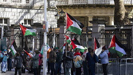 Bill passes banning trade of goods with illegal Israeli settlements
