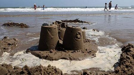 North Dublin beach hit with 'do not swim' notice over bacteria levels