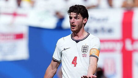 Declan Rice says ‘best England group’ since 1966 close to ending wait for title