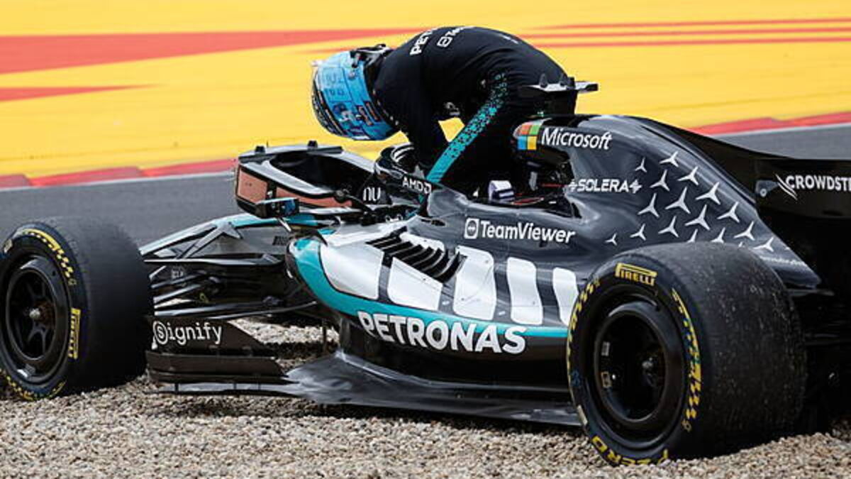 George Russell rues more misfortune after crash as Kimi Antonelli stretches lead