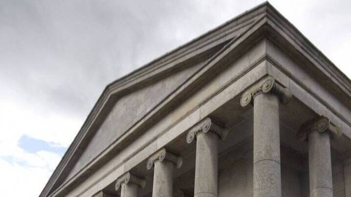Fined in Carlow District Court for allowing child to be unrestrained in car