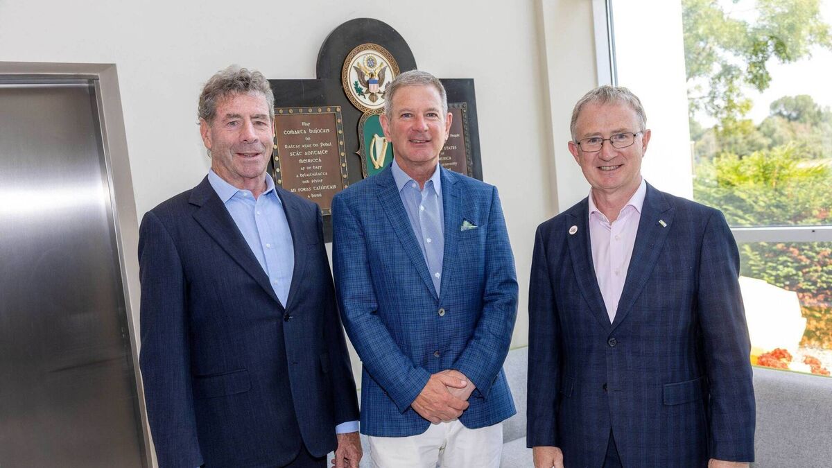 US ambassador visits Oak Park