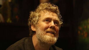 Rachel Zegler and Chris O’Dowd pay tribute to ‘one of the greats’ Glen Hansard