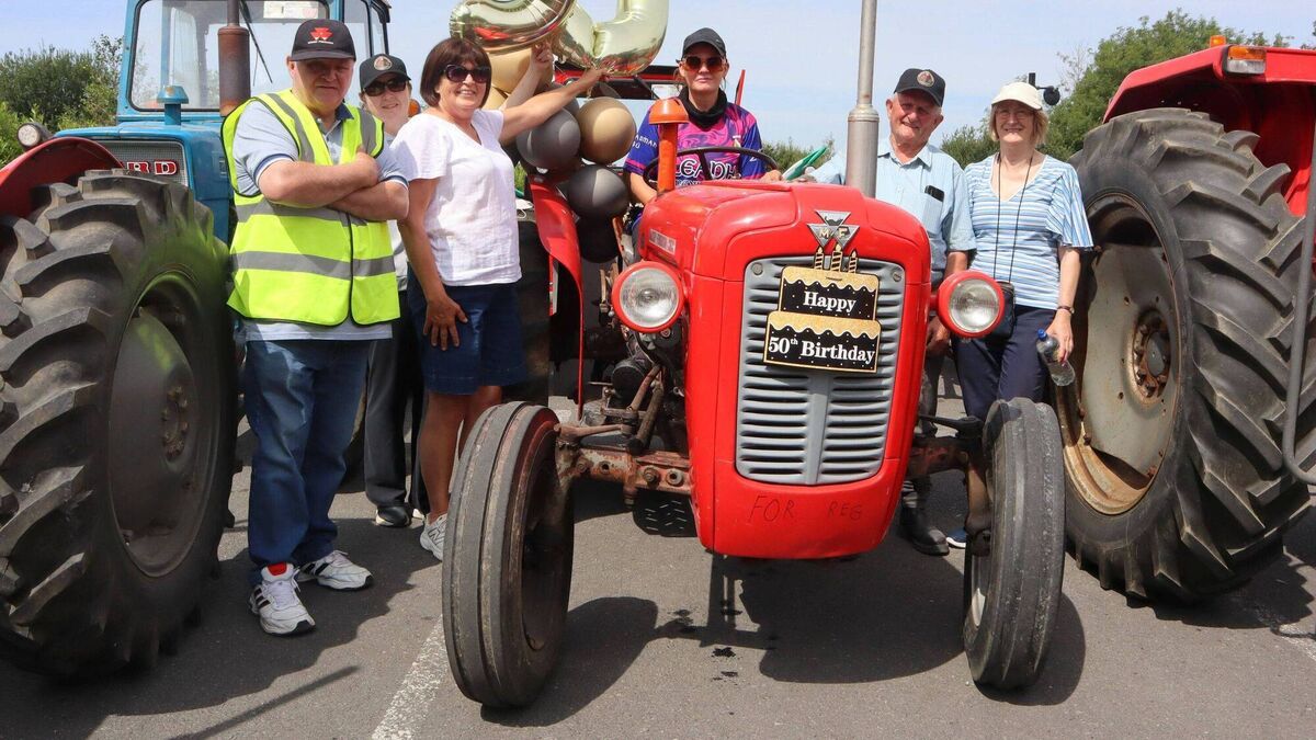 Classic and vintage tractors and cars roll out for Ardattin jaunt