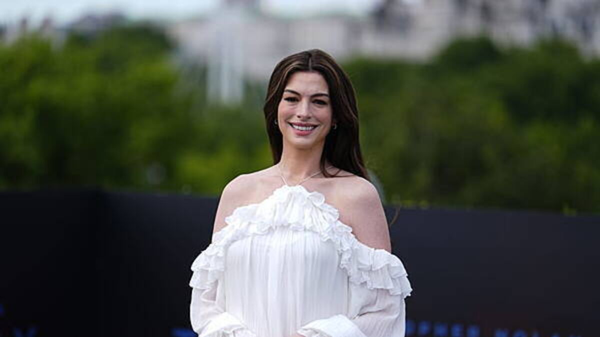 Anne Hathaway appears as haunting author in eerie new psychological thriller