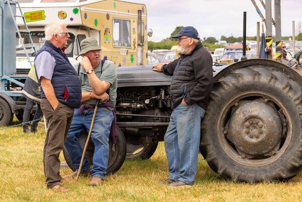 Richard Kimmins, John Somers and DJ Cleary having a chat
