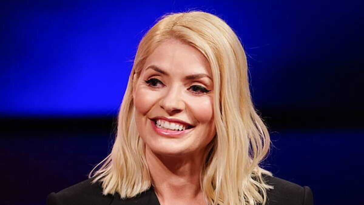 Holly Willoughby left ‘mortified’ after top mishap landed her on page three