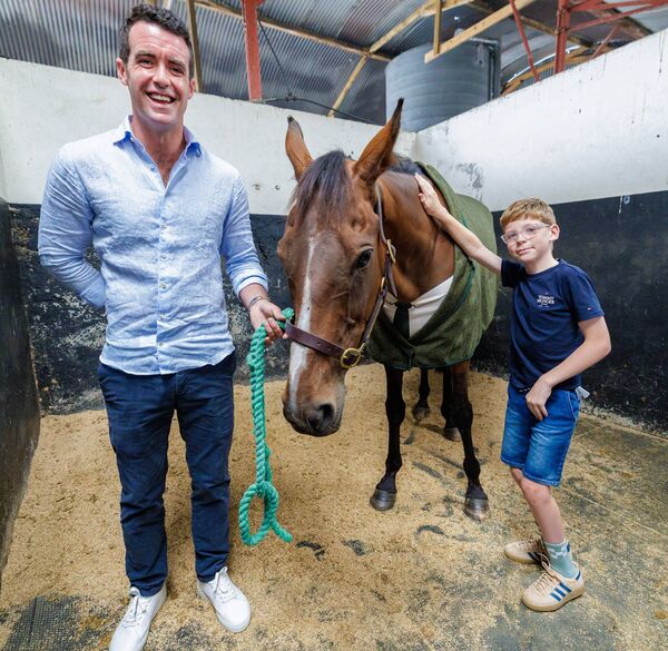 Hewick’s owner TJ McDonald, Hewick and Paddy O’Sullivan Hewick’s owner TJ McDonald, Hewick and Paddy O’Sullivan