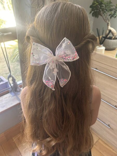 Zoe McCarthy (9) is donating her hair to the Little Princess Trust.