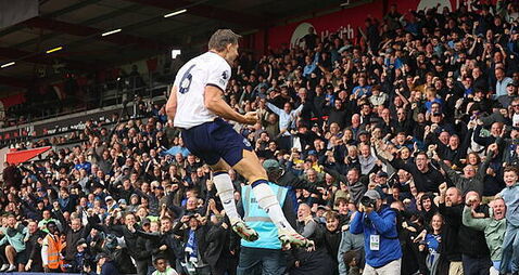 Everton claw back a point in the final throes of Bournemouth tie