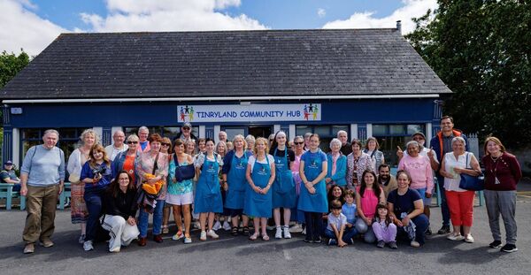 A heritage wellbeing coach trip stopped off at the Tinryland Community Hub for refreshments before continuing on their trip around the county
