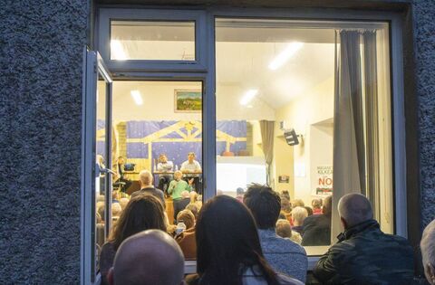 Local hall packed to overflowing for solar farm meeting
