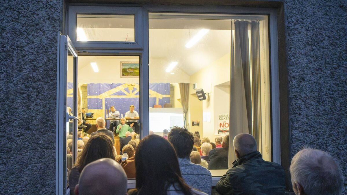 Local hall packed to overflowing for solar farm meeting