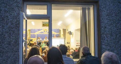 Local hall packed to overflowing for solar farm meeting 