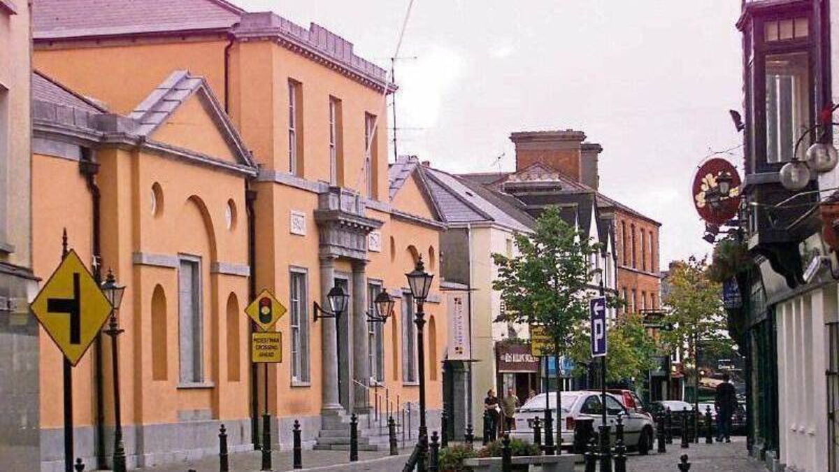 Two men remanded in custody on theft of €100,000 from Laois home