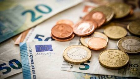 Opinion: Government staring down the barrel if economic bubble bursts 