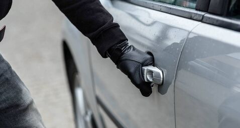 Carlow man pleads guilty to series of thefts worth over €1,000 and gets suspended sentence Carlow man pleads guilty to series of thefts worth over €1,000 and gets suspended sentence