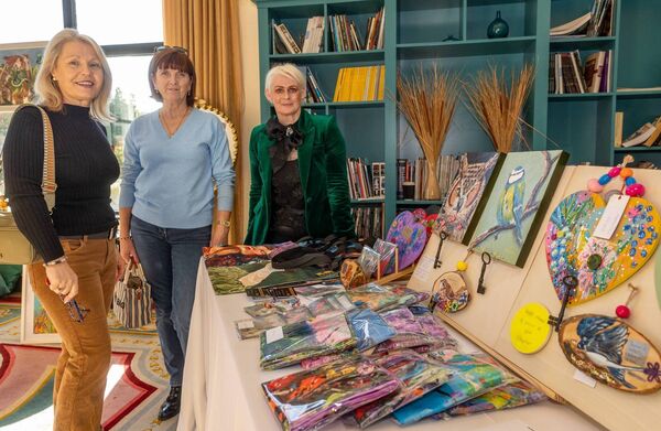 Ann-Marie (right) with Teresa Brophy and Catherine McEvoy during the opening of her art exhibition in the Lord Bagenal Hotel Ann-Marie (right) with Teresa Brophy and Catherine McEvoy during the opening of her art exhibition in the Lord Bagenal Hotel